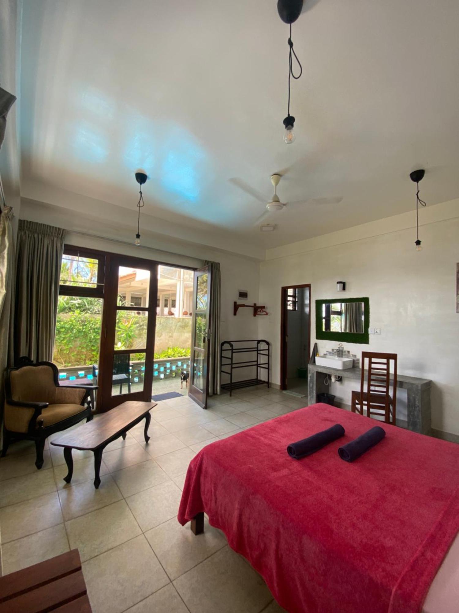 Mirage Beach House At Morava Court Hikkaduwa Exterior foto