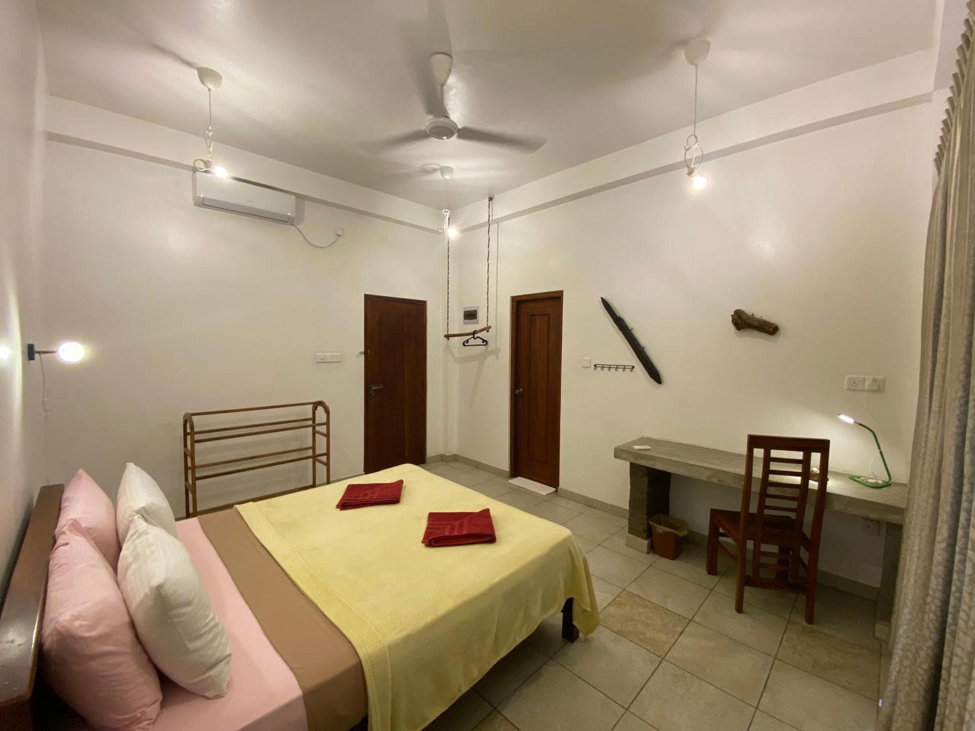 Mirage Beach House At Morava Court Hikkaduwa Exterior foto