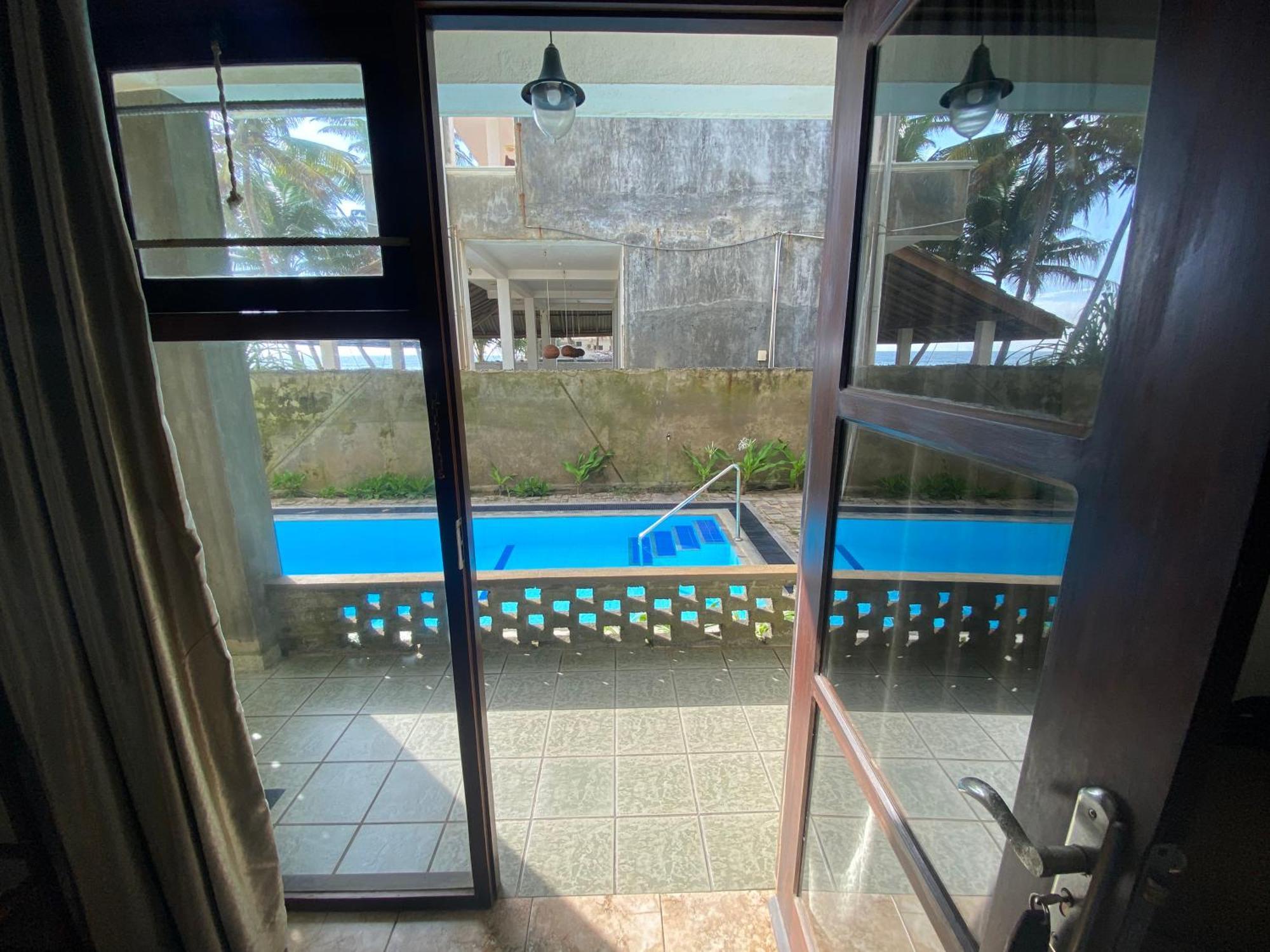 Mirage Beach House At Morava Court Hikkaduwa Exterior foto